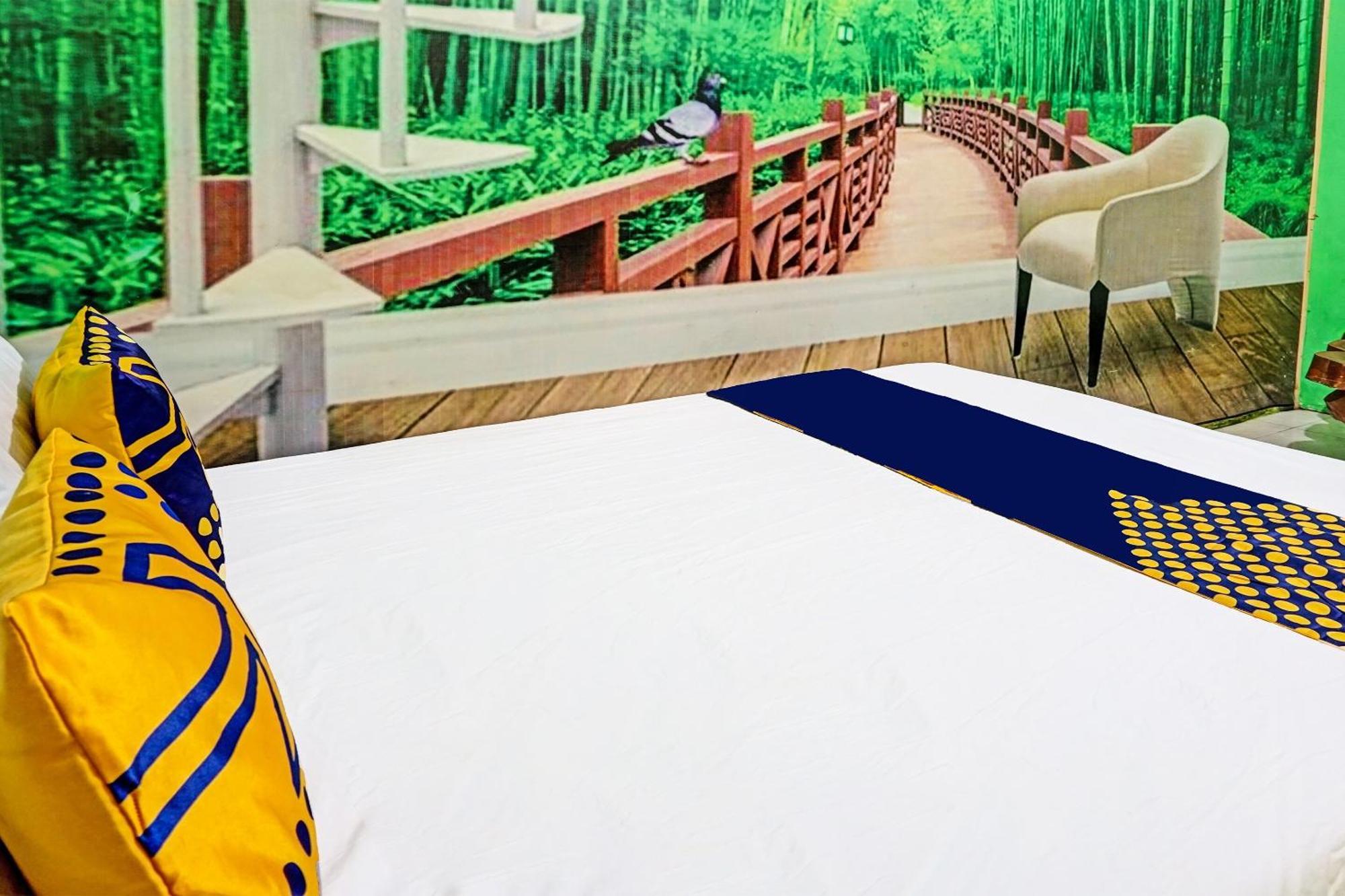 Oyo 91697 Nyaman Homestay Syariah Pare المظهر الخارجي الصورة
